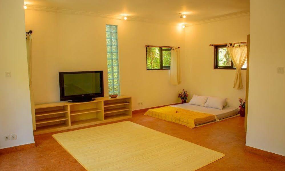 Shanti Toya Ashram Mambal Bagian luar foto